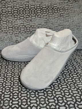 AEROSOLES Unisex Slip-On Suede Mule Slippers, Light Gray - NWOT